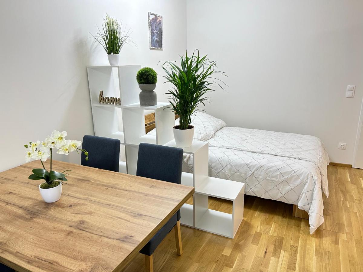 Appartement 55 M2 Stylish With Balcony & Parking Wenen